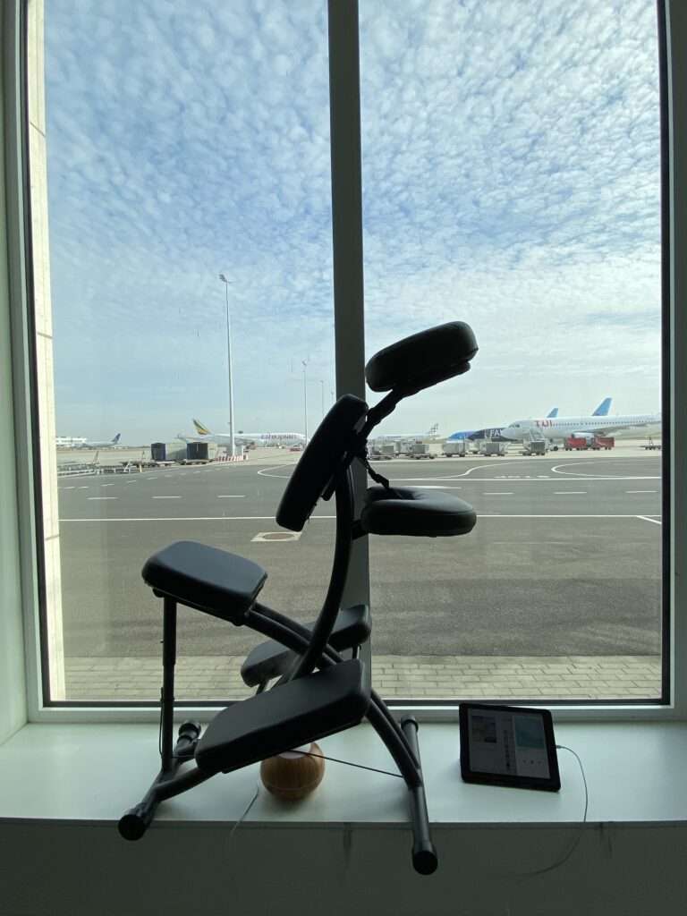 massage at work at the airport